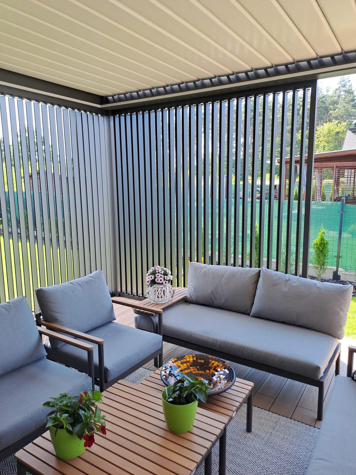 Lamelă Aluminiu Gri Antracit RAL 7016 100 cm – Profil Z pentru Jaluzele Orientabile Pergolă și Terasă GLISIERE IEFTINE