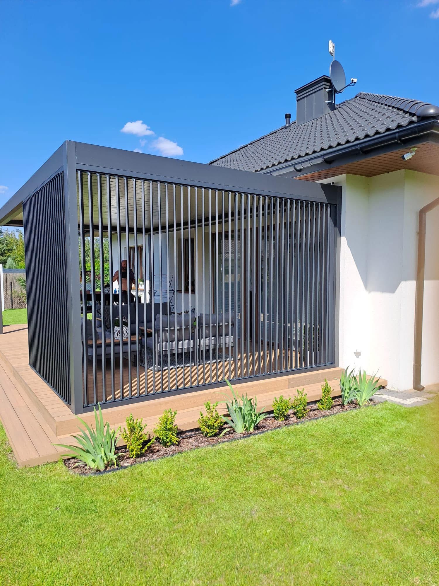 Set 10 Glisiere Metalice 1 m LUMINAL(10 metri liniar) – Sistem Profesional pentru Panouri Glisante cu 11 Lamele, Pergole și Terase GLISIERE IEFTINE